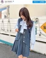 制服風コーデの森香澄　※「森香澄」インスタグラム