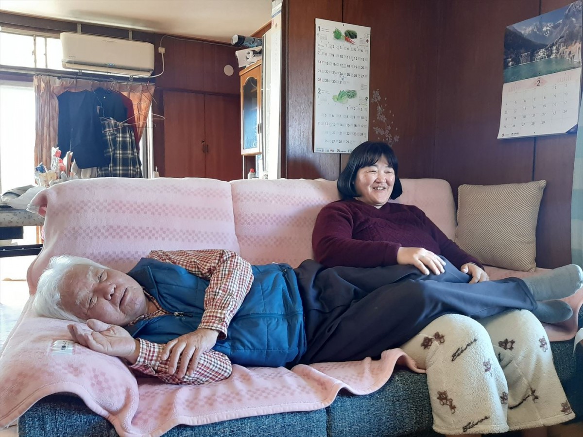 妻が父親に写真を見せたら「おじいさんやん！」と絶叫　81歳夫と結婚した53歳の妻　あすの『新婚さん』