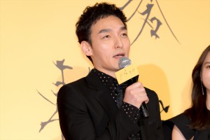 草なぎ剛、映画『碁盤斬り』完成披露舞台挨拶に登場