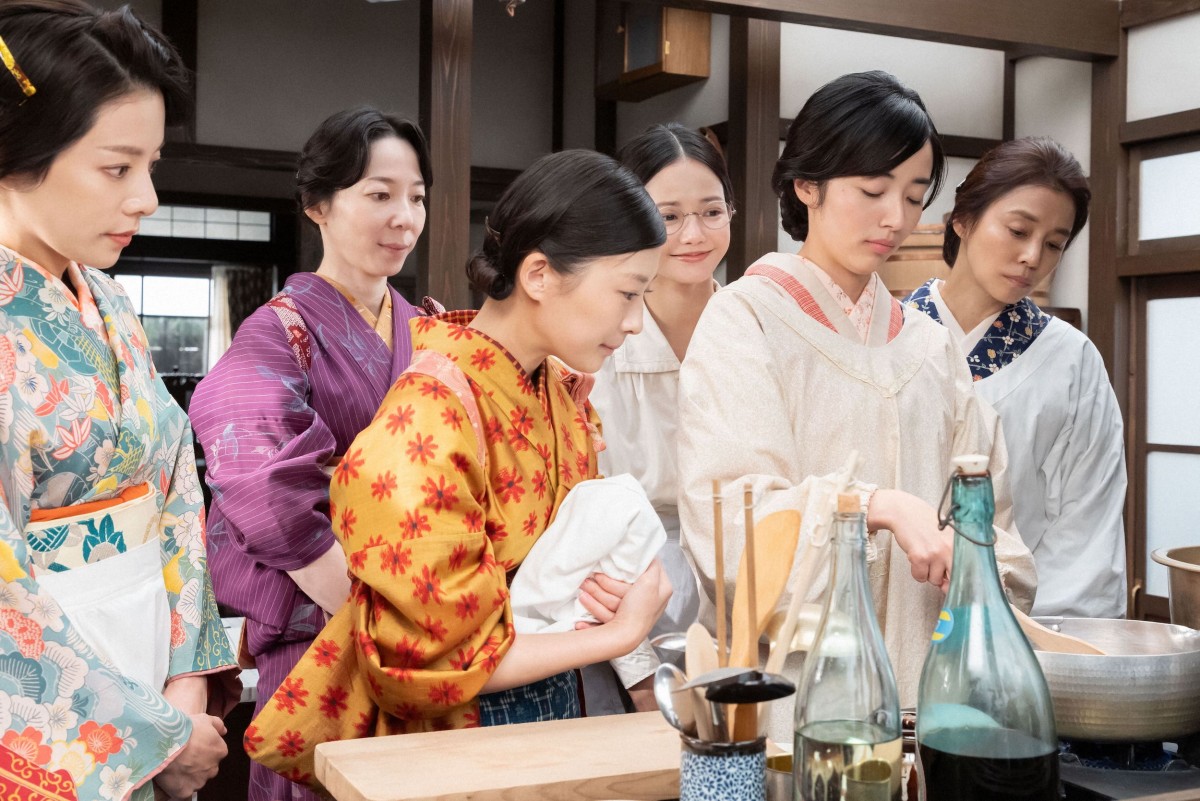 明日の『虎に翼』“寅子”伊藤沙莉、まんじゅうを作ってみることを提案　意外な事実が判明