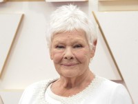 ジュディ・デンチ、視力低下で引退状態にあることを告白