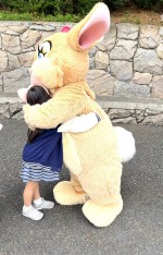 9歳長女とディズニーデートする東MAX　※「東貴博」ブログ