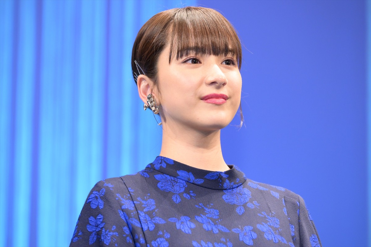 永野芽郁、舞台挨拶中ハプニングに見舞われた高橋文哉に神対応　観客沸かせる