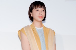 夏帆、映画『違国日記』完成披露上映会に登場