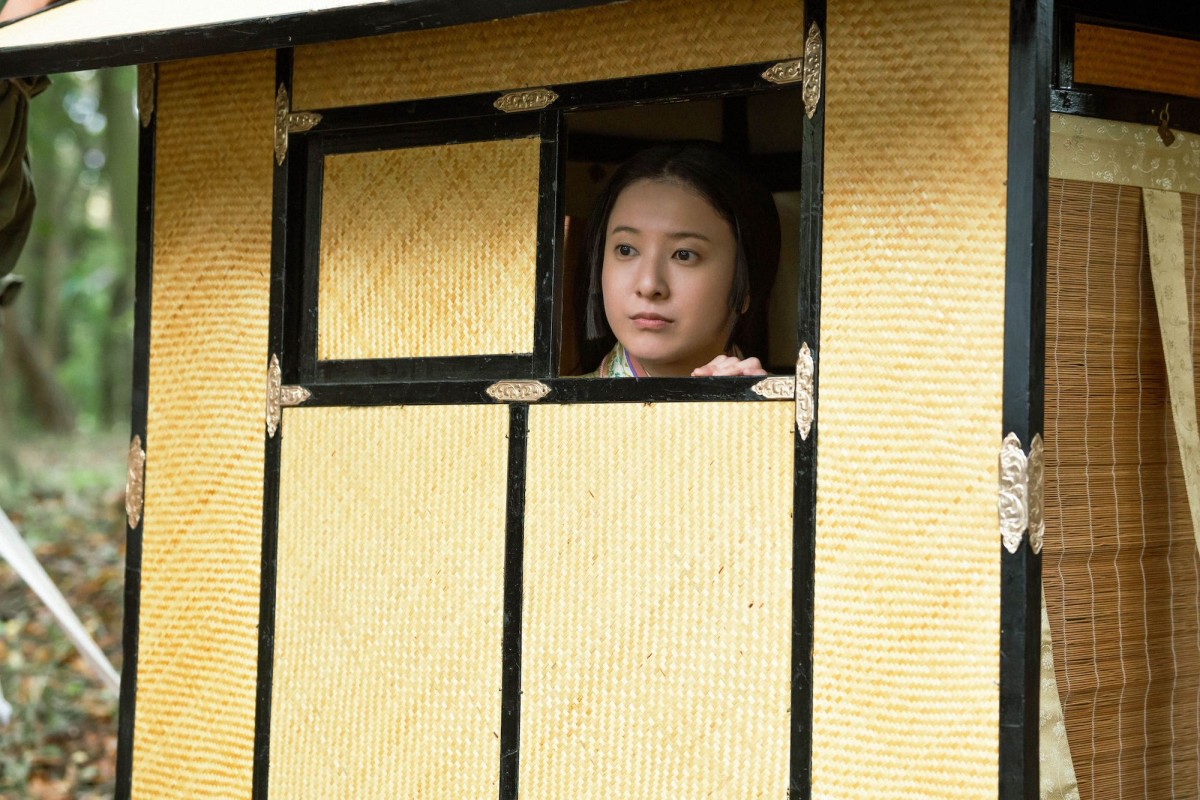 『光る君へ』“まひろ”吉高由里子、“道長”柄本佑に別れのキス　視聴者キュン「美しい！！」