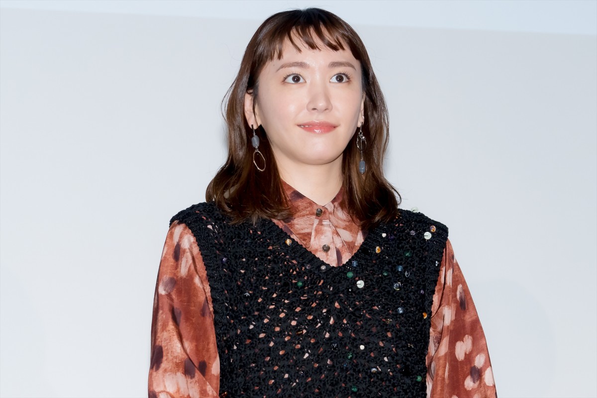 新垣結衣、芝居初共演の夏帆と息ぴったり「存在にすごく助けられながら過ごしていました」
