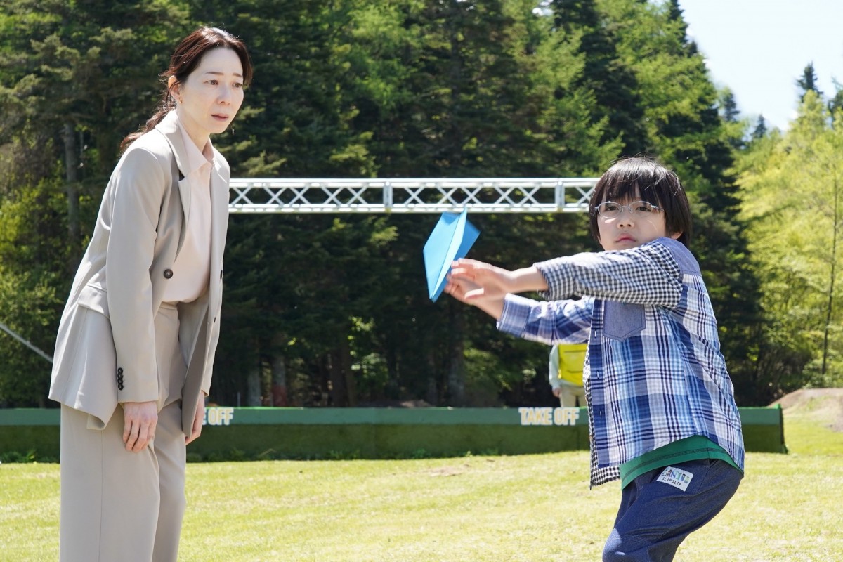 『ブルーモーメント』“晴原”山下智久＆“藤村”田中圭、喪服2ショットに称賛続々「絵になりすぎる」