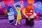 映画『インサイド・ヘッド２』USプレミアより（左から）カナシミ、ヨロコビ、イカリ
