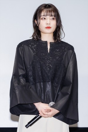 吉田美月喜、『ルックバック』完成披露舞台挨拶に登場