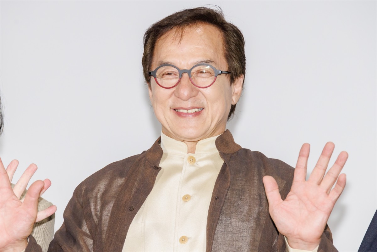 ジャッキー・チェン、13年ぶり来日で“生歌唱”　酔拳も披露しファン歓声