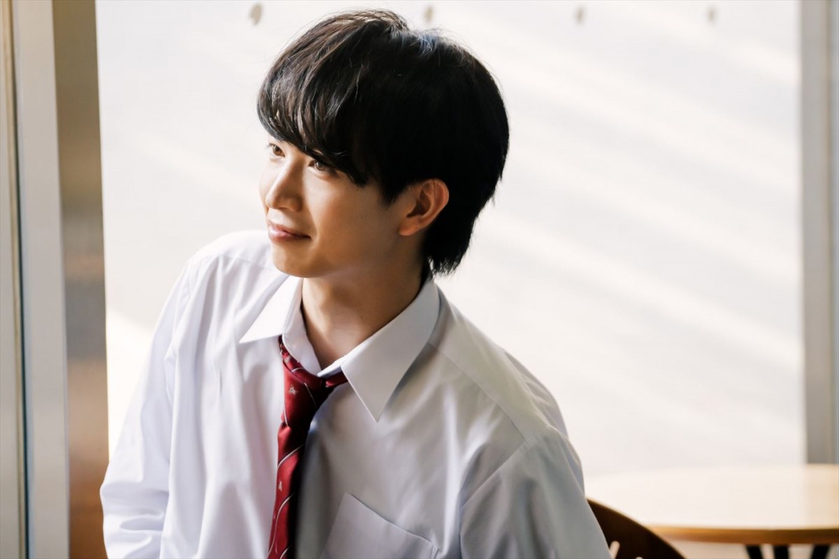 櫻坂46・藤吉夏鈴主演『新米記者トロッ子』新場面写真解禁　個性豊かなキャラクターも明らかに！