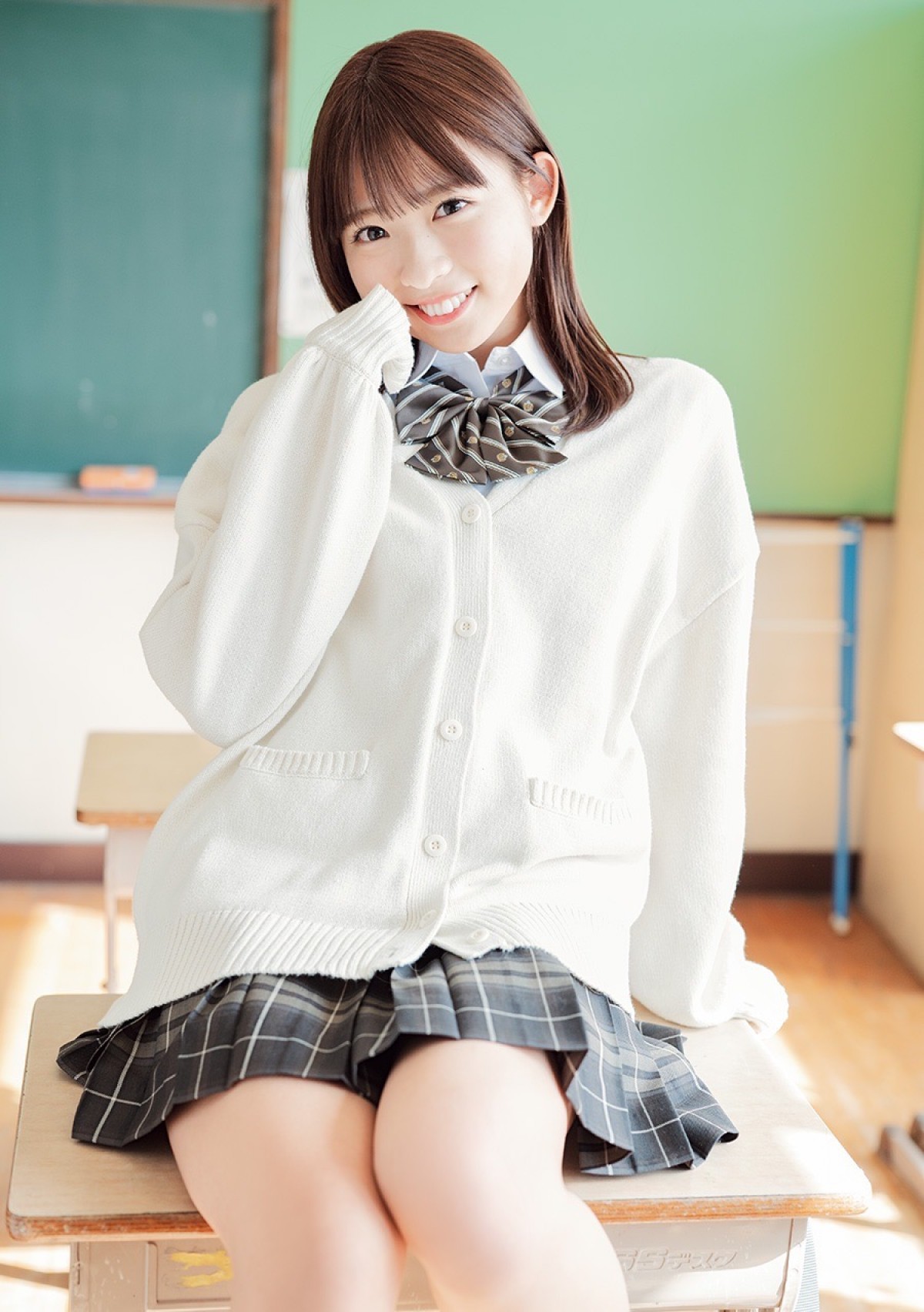 「制コレ24」一ノ瀬こひな、かわいい制服姿アザーカット