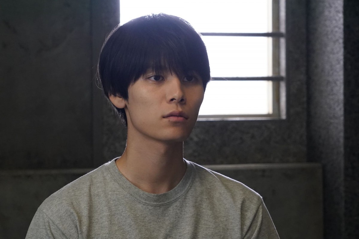 成田凌、凄惨な事件の真相を追う刑事役を熱演『降り積もれ孤独な死よ』今夜スタート！