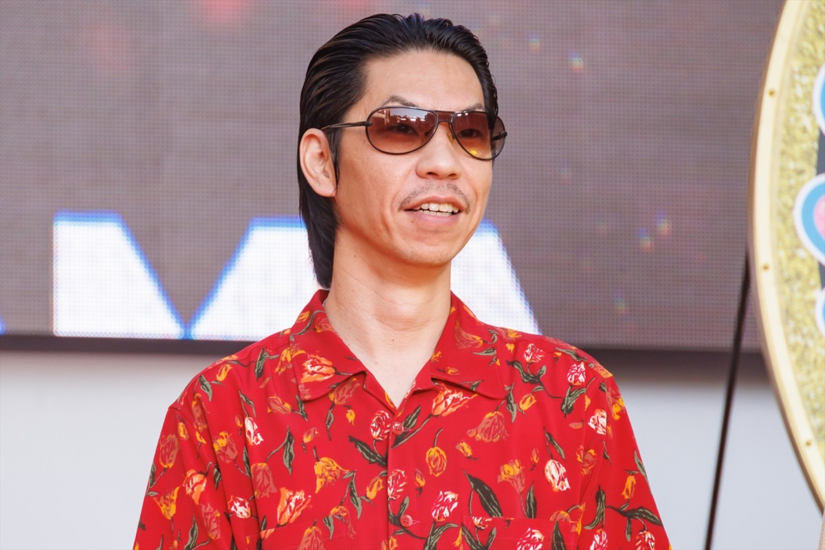 ダンディ坂野「クビにならないように頑張りたい」　自虐で笑い誘う