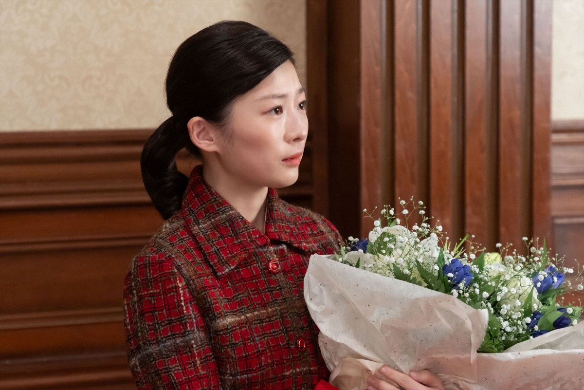 『虎に翼』“寅子”伊藤沙莉が撮影を振り返る！　よねや轟との再会、母・はるの死、「モン・パパ」歌唱、穂高の退任祝賀会も