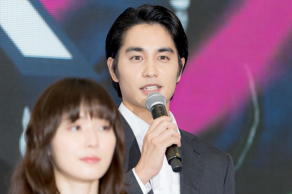 松岡茉優、田中みな実＆滝沢カレンとはプライベートでも仲良し「一緒に着替えられる」ほどの信頼関係