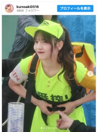 黒嵜菜々子、ビールの売り子姿　※「黒嵜菜々子」インスタグラム