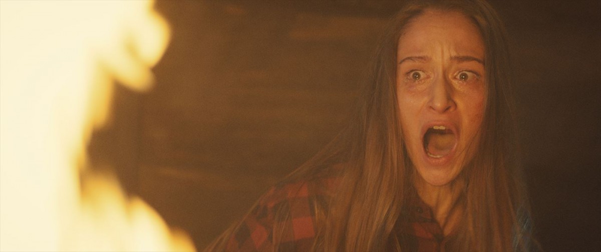 現代の“魔女狩り”フォークホラー映画『ナイトサイレン／呪縛』予告編解禁　シッチェス映画祭で最優秀長編ヨーロッパ映画賞受賞
