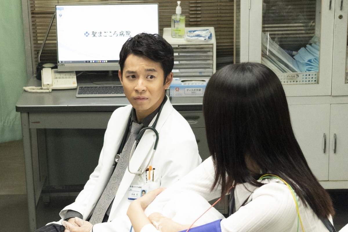 『新宿野戦病院』第9話　“ヨウコ”小池栄子たち医師がテレビ局スタッフの前で意見交換