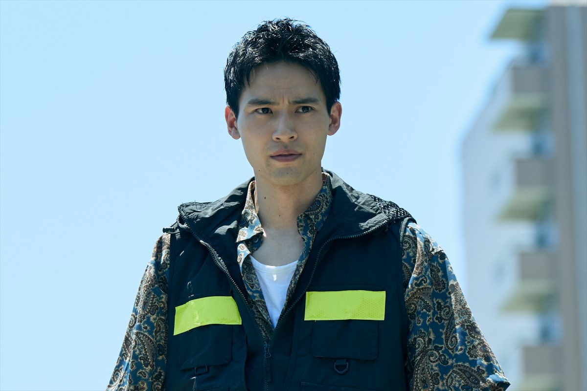 池松壮亮主演『本心』、田中裕子、三吉彩花、水上恒司らの“本心”が見え隠れする相関図＆場面写真公開