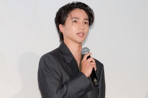 木戸大聖、映画『きみの色』初日舞台挨拶に登場