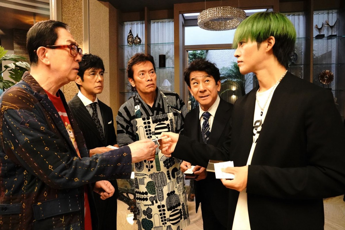 長澤まさみ主演『スオミの話をしよう』場面カット一挙解禁！　三谷幸喜監督の撮影日誌もSNSでスタート