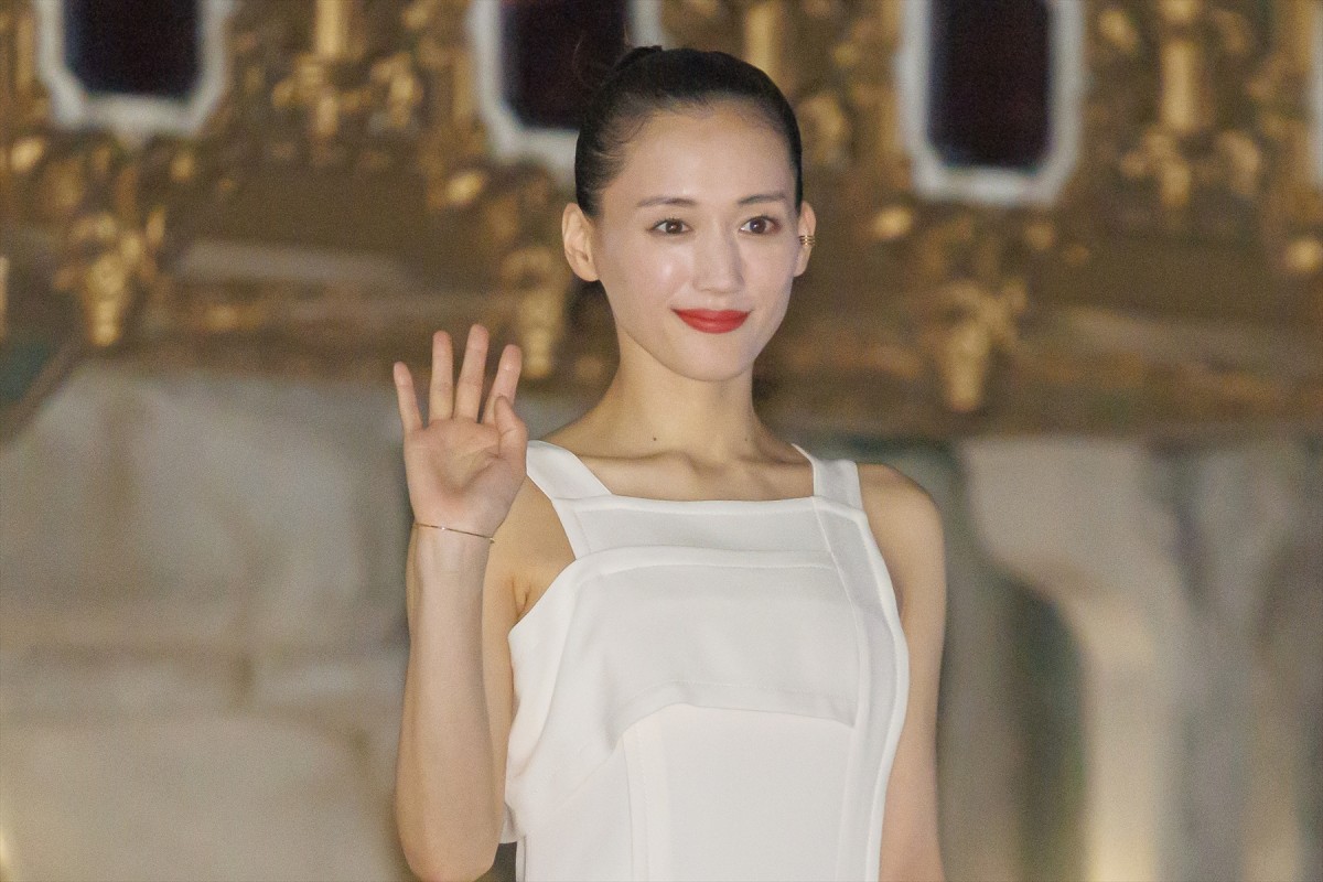 綾瀬はるか、“悲しいこと”への考え方を語る「その出来事の良い面ってなんなんだろうと」