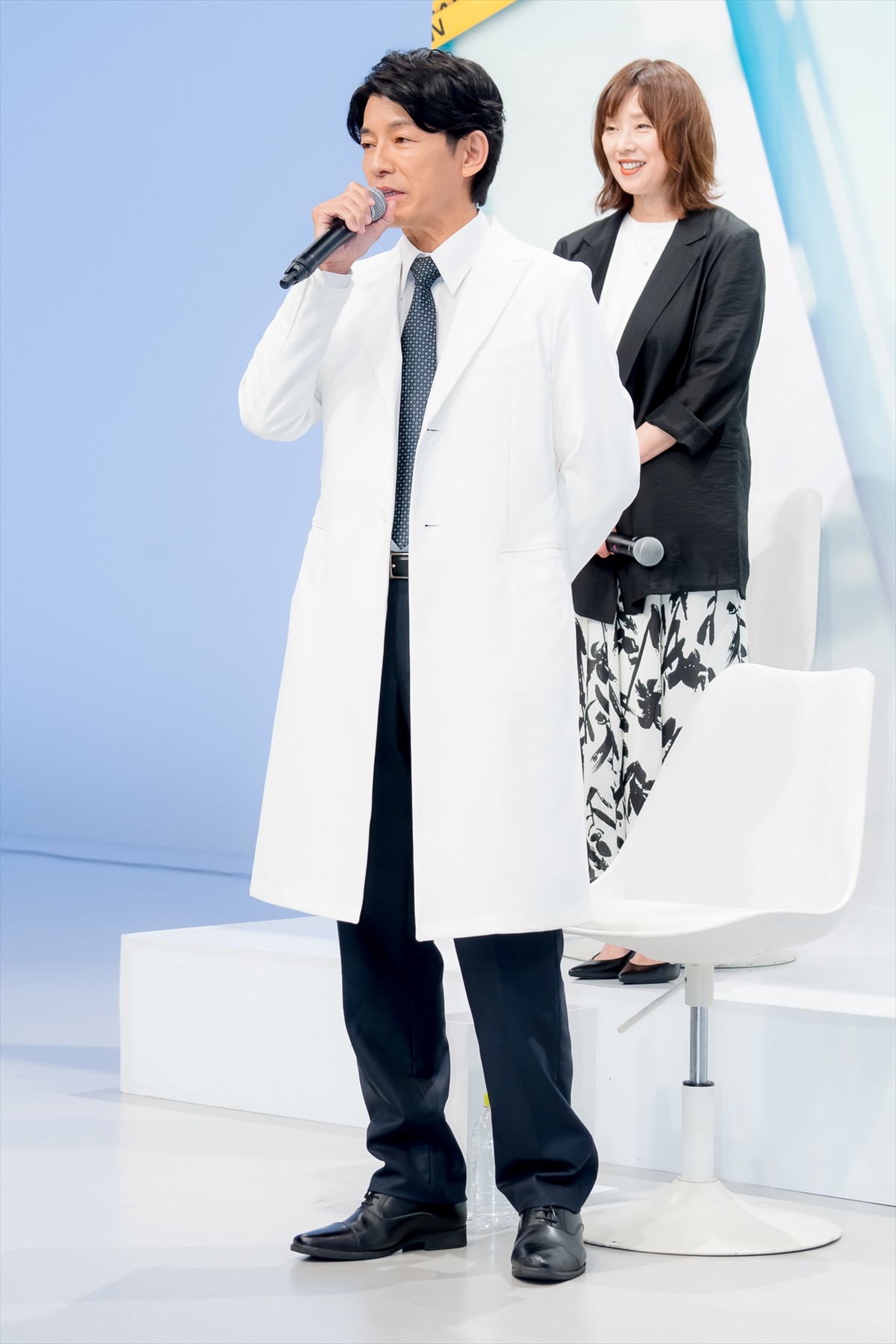 藤木直人、ルービックキューブの腕前を披露　キャスト陣から「すごい！」の声