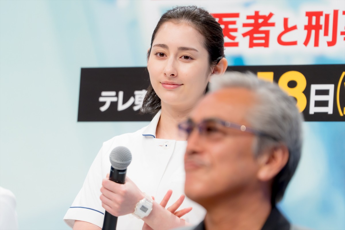 藤木直人、ルービックキューブの腕前を披露　キャスト陣から「すごい！」の声
