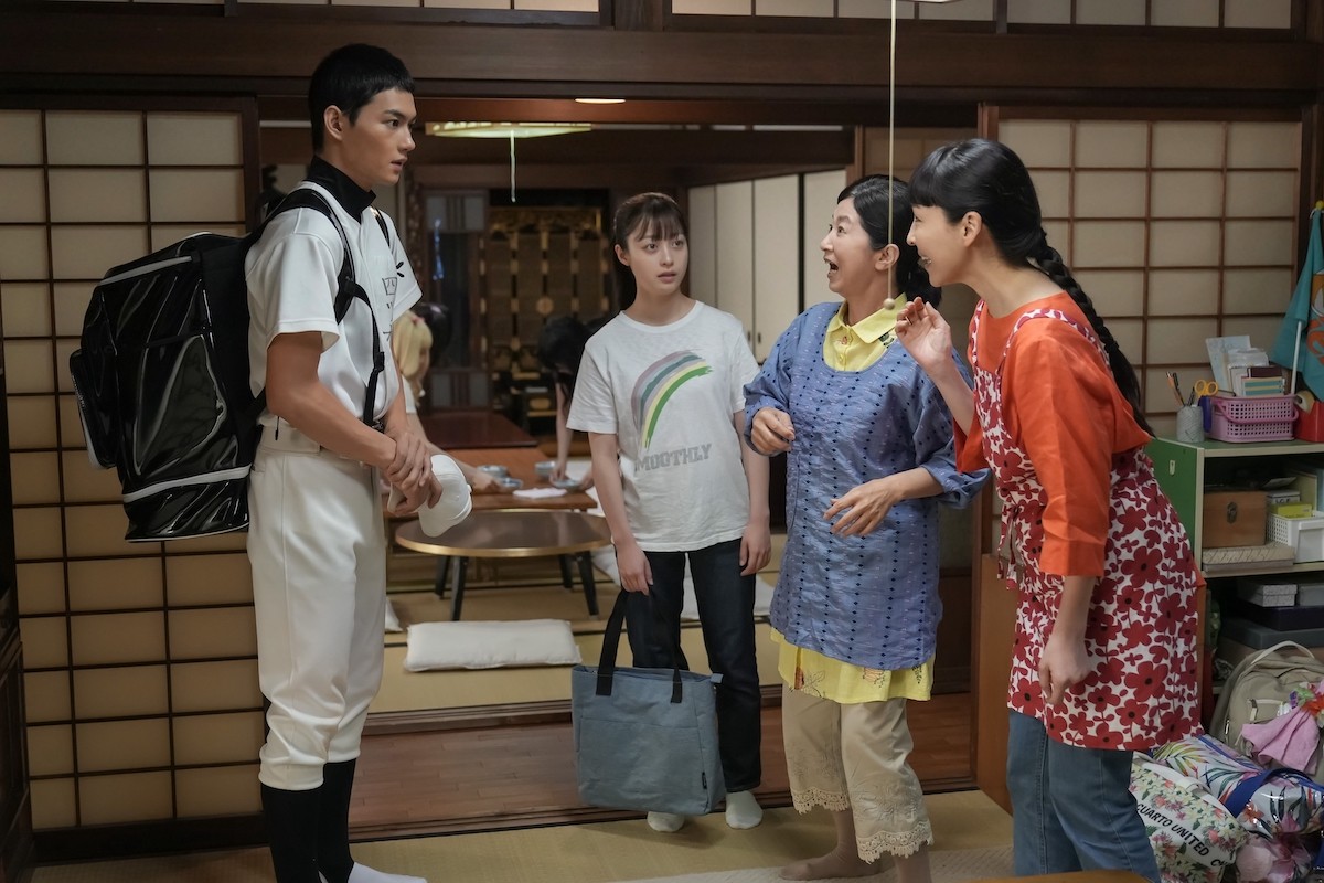 明日の『おむすび』“結”橋本環奈、祖父やギャルたちと糸島フェスティバルの打ち上げを行う