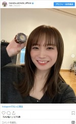 デビュー12周年の秋元真夏　※「秋元真夏」インスタグラム