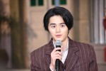 鈴鹿央士、ドラマ『嘘解きレトリック』記者発表に登場