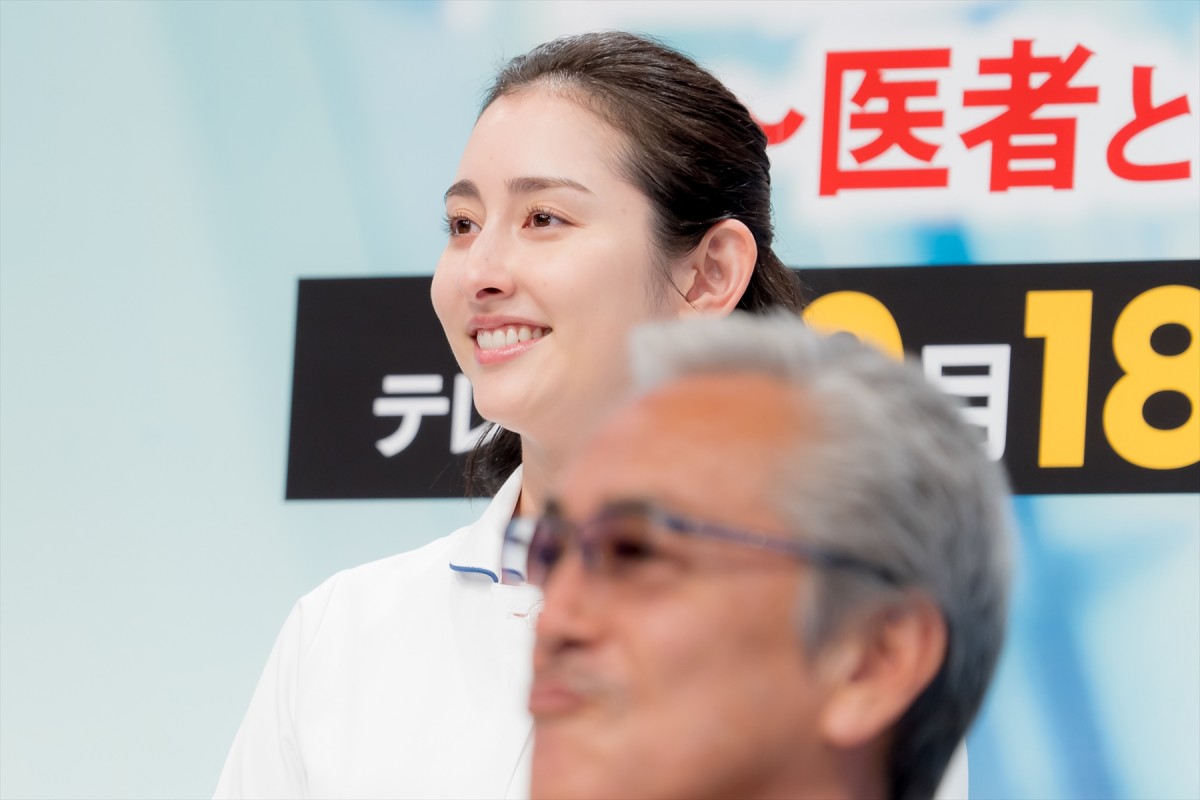 藤木直人、ルービックキューブの腕前を披露　キャスト陣から「すごい！」の声