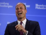 【動画】英ウィリアム皇太子、次世代フィルムメーカーたちと交流