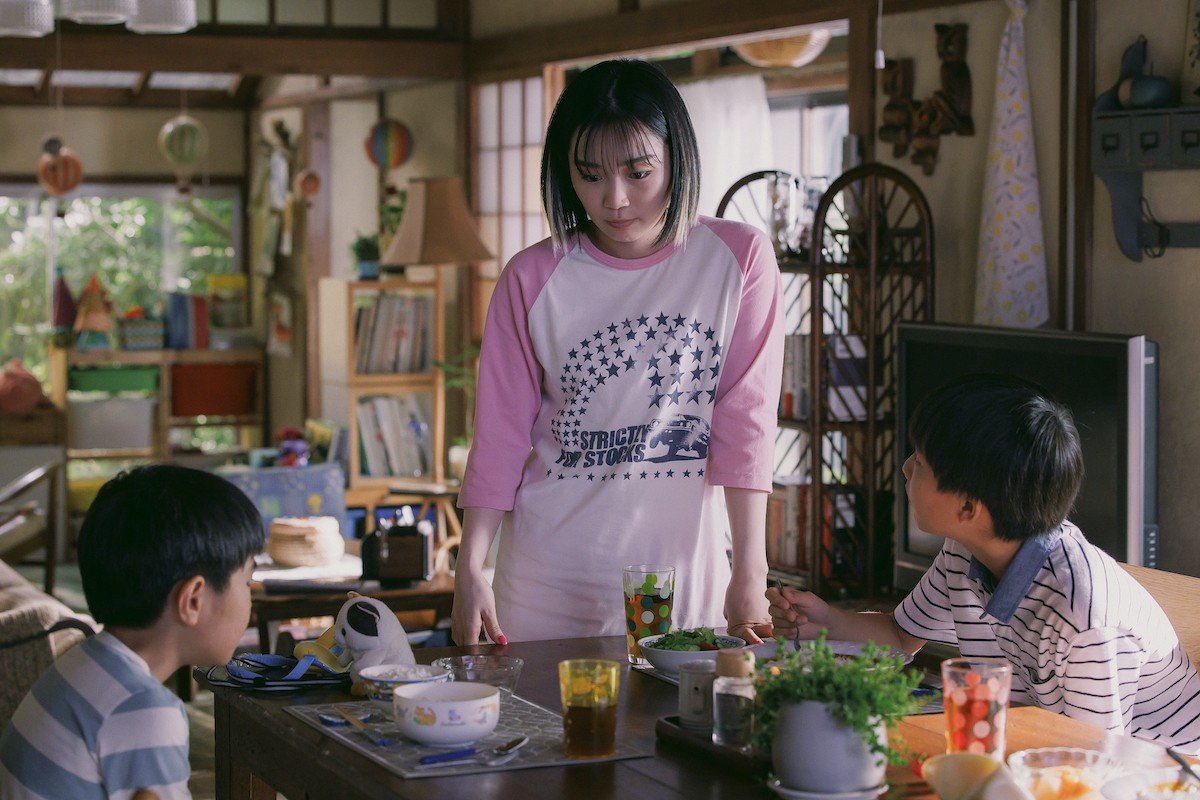 『ライオンの隠れ家』初回　柳楽優弥＆坂東龍汰、事件に巻き込まれる兄弟役に称賛続々「ホントの兄弟のよう」