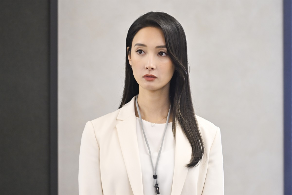 『無能の鷹』最終回、“鷹野”菜々緒らが所属する「TALON」営業部が閉鎖で全員解雇の危機