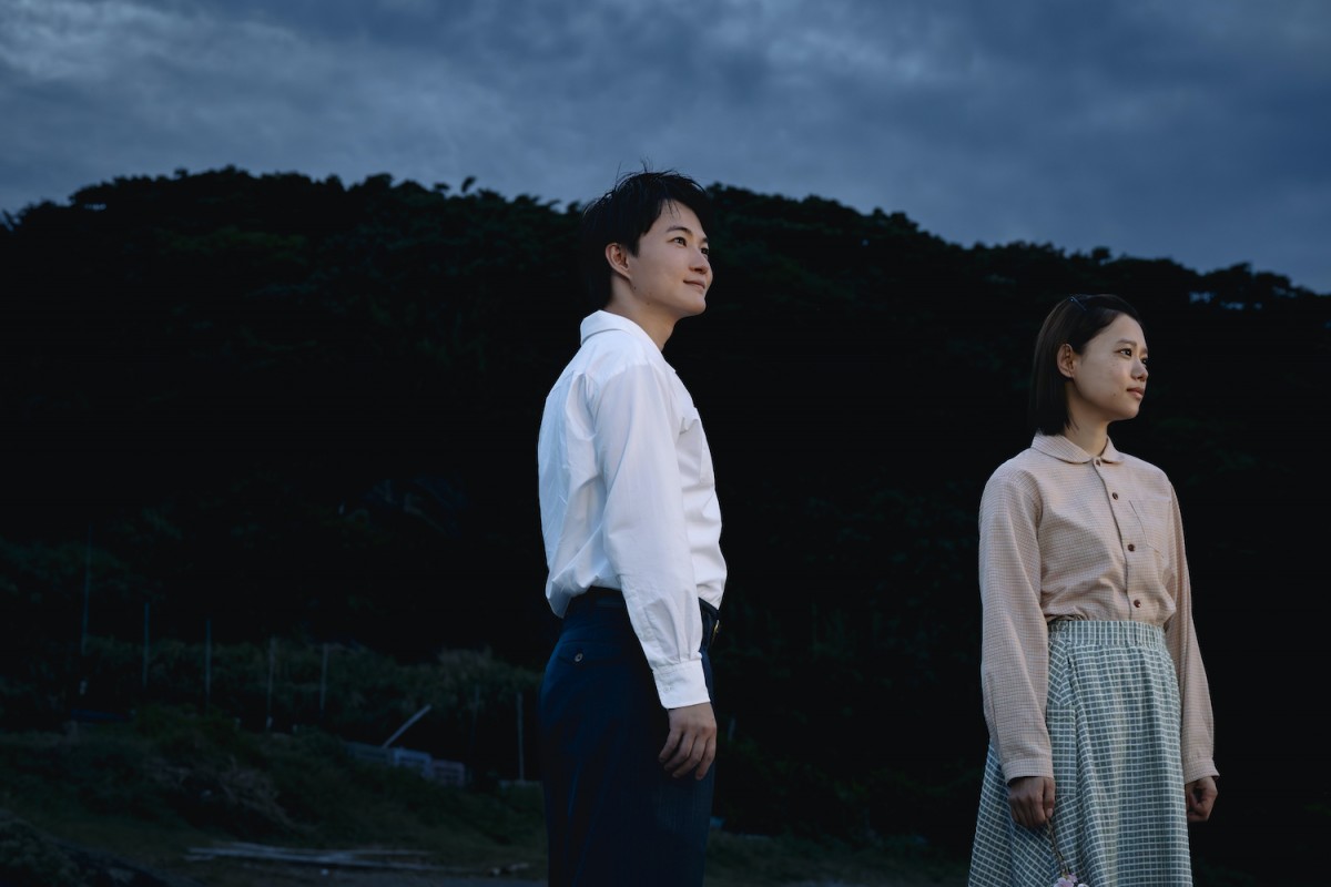 『海に眠るダイヤモンド』“鉄平”神木隆之介と“朝子”杉咲花、アイコンタクト→ハニカミにネット悶絶「可愛すぎて無理ッ」