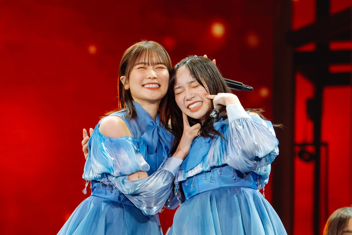 日向坂46、東京ドームライブ　卒業メンバー＆オードリーがサプライズ出演　新曲初披露も