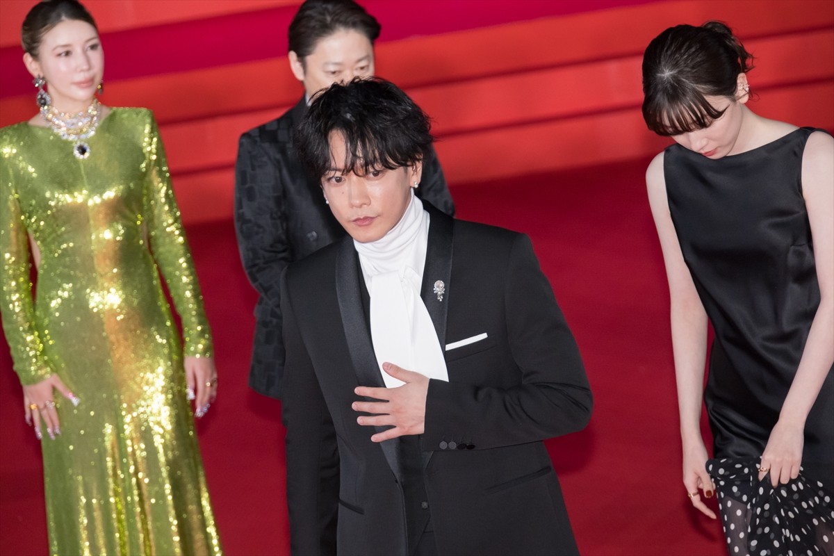 佐藤健「デートは濡れたほうがいいらしい」持論を紹介