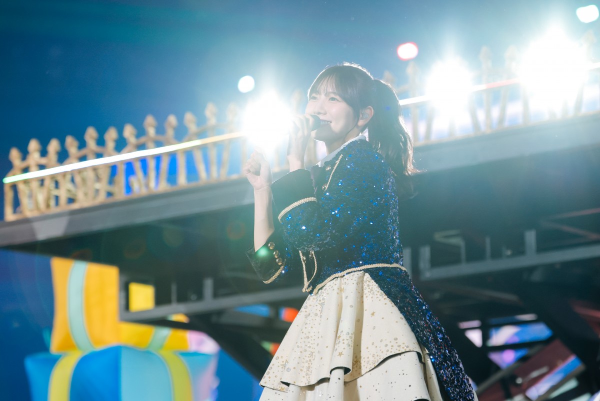 日向坂46、東京ドームライブ　卒業メンバー＆オードリーがサプライズ出演　新曲初披露も