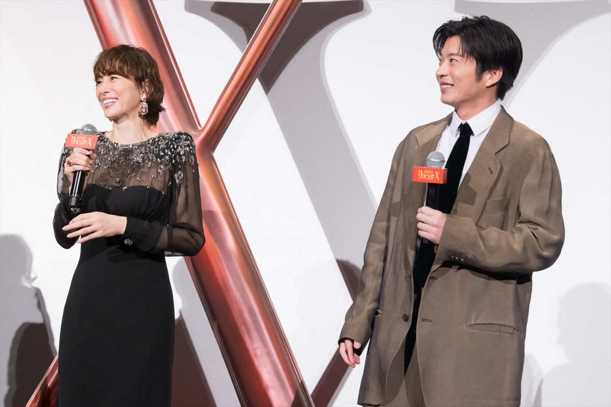 “ひろみちこ”米倉涼子＆内田有紀、『ドクターX』後は「良い役者になっていきたい」