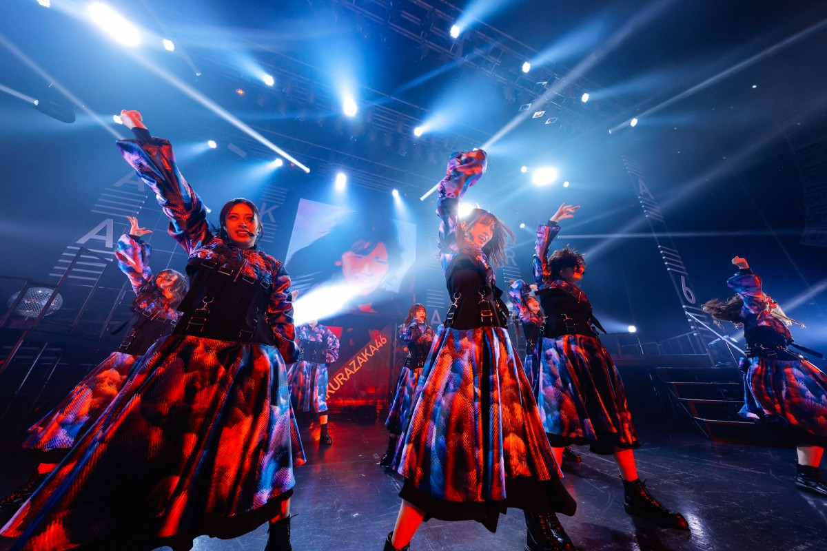 櫻坂46「BACKS LIVE!!」　“座長”井上梨名を筆頭に12人が涙と決意のパフォーマンス