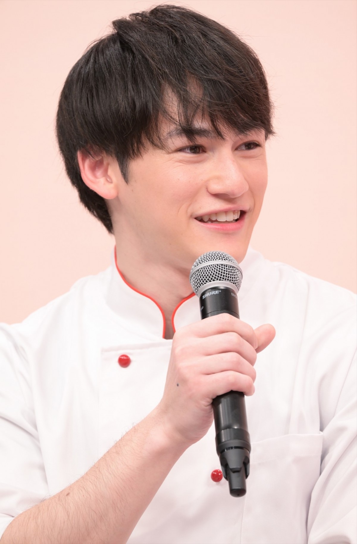 畑芽育、バレンタインデーのほろ苦い思い出を明かす「違う人が違う人に渡して」