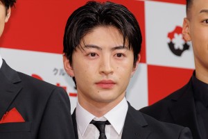 GENERATIONS・佐野玲於、「カープレミア」新CM発表会に登場