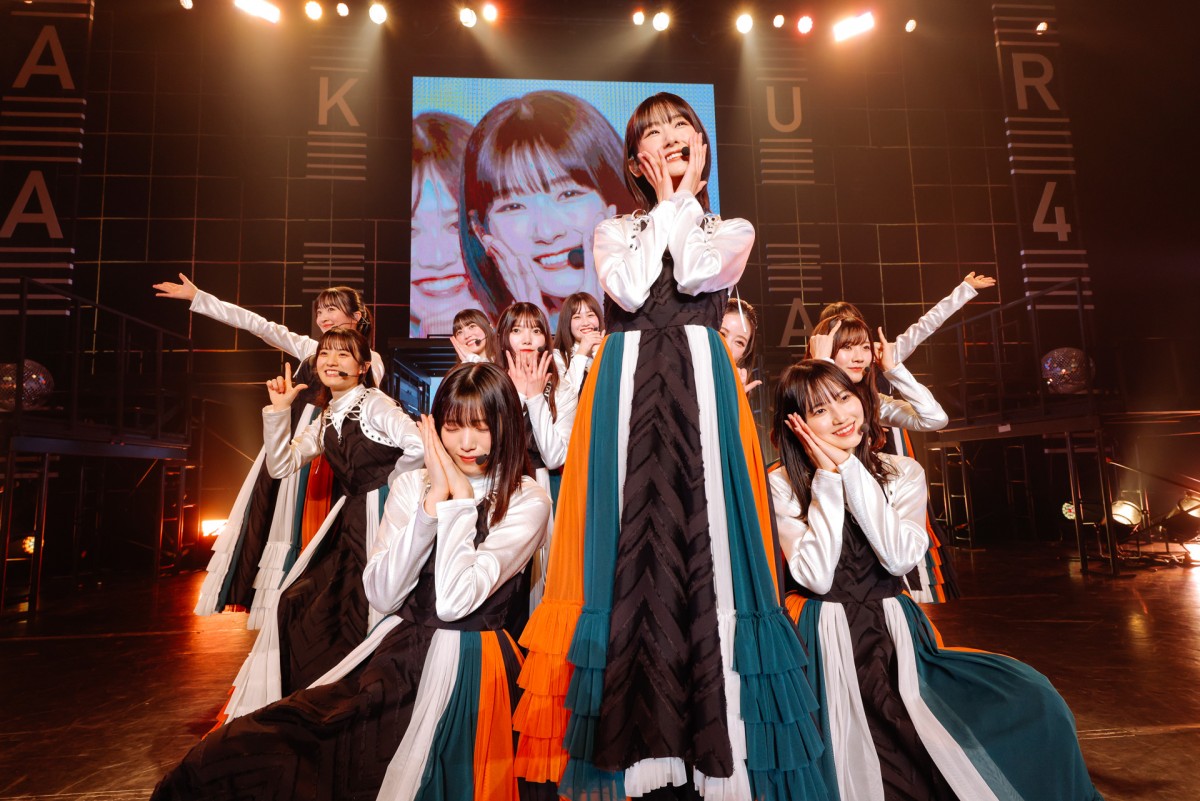 櫻坂46「BACKS LIVE!!」　“座長”井上梨名を筆頭に12人が涙と決意のパフォーマンス