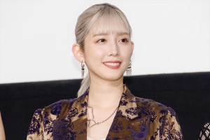 松田るか、映画『レディ加賀』完成披露上映会 舞台挨拶に登場