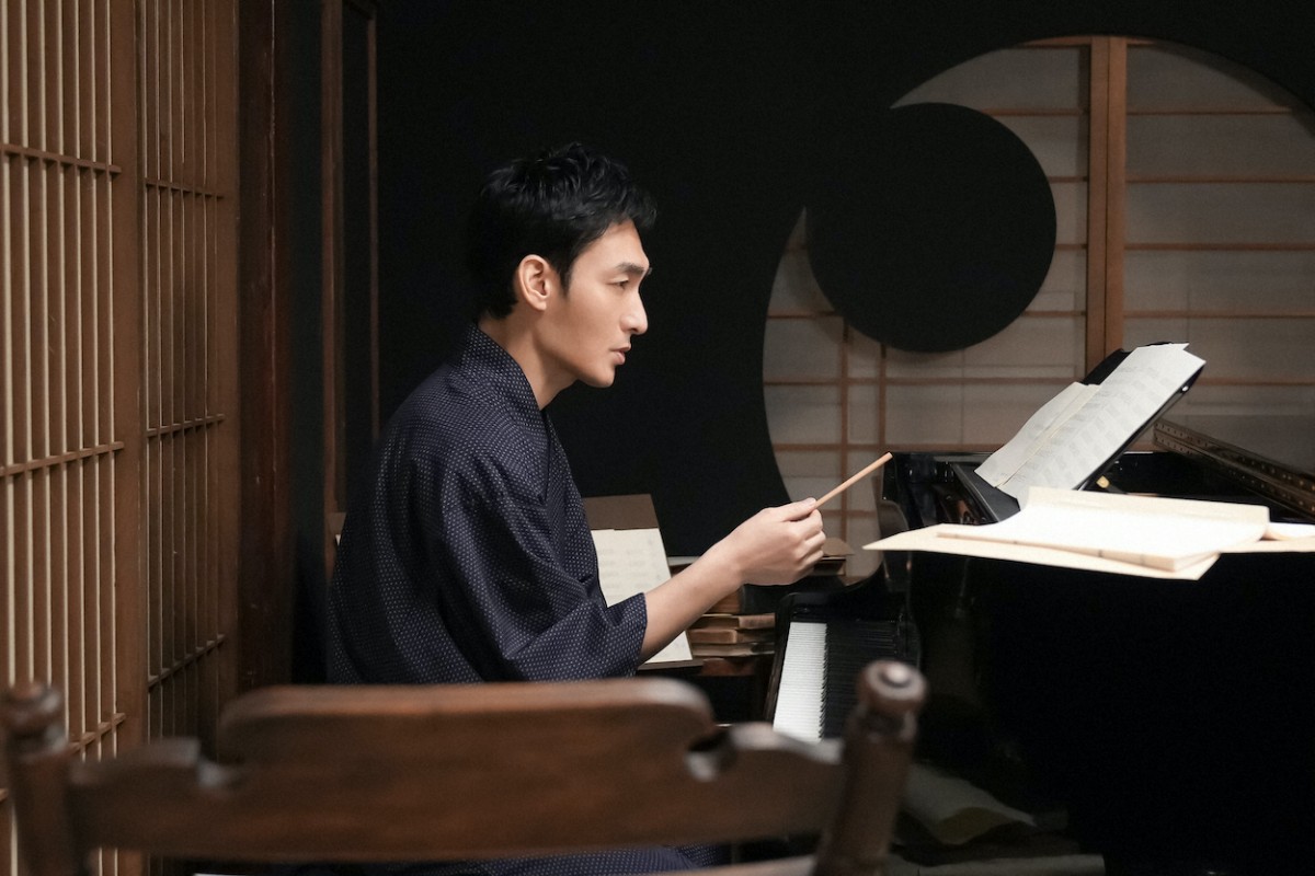 明日の『ブギウギ』“スズ子”趣里、“羽鳥”草なぎ剛から送られた新曲で新境地を開拓
