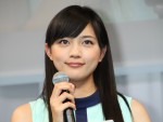 川口春奈、au新スマートフォン「isai」説明会及び新CM発表会にて（2013）