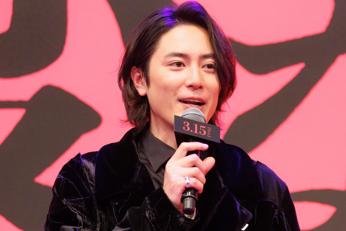 佐藤二朗、川栄李奈の豪快な笑いを再現「橋本環奈と川栄李奈は二大巨頭」