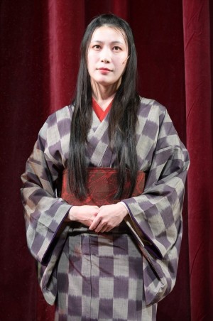 村川絵梨、舞台『テラヤマキャバレー』舞台挨拶に登場